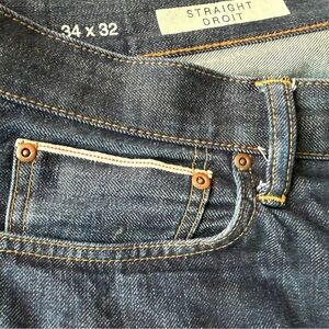 GAP X Kiahara denim 
Straight leg 34
Inseam 32 (measure 33)